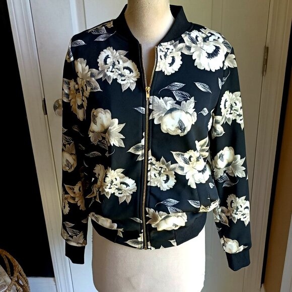 NEW! BOHO FLORAL BOMBER JACKET SZ M - Picture 5 of 5